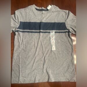 Old navy t shirt size medium (8) new with tags